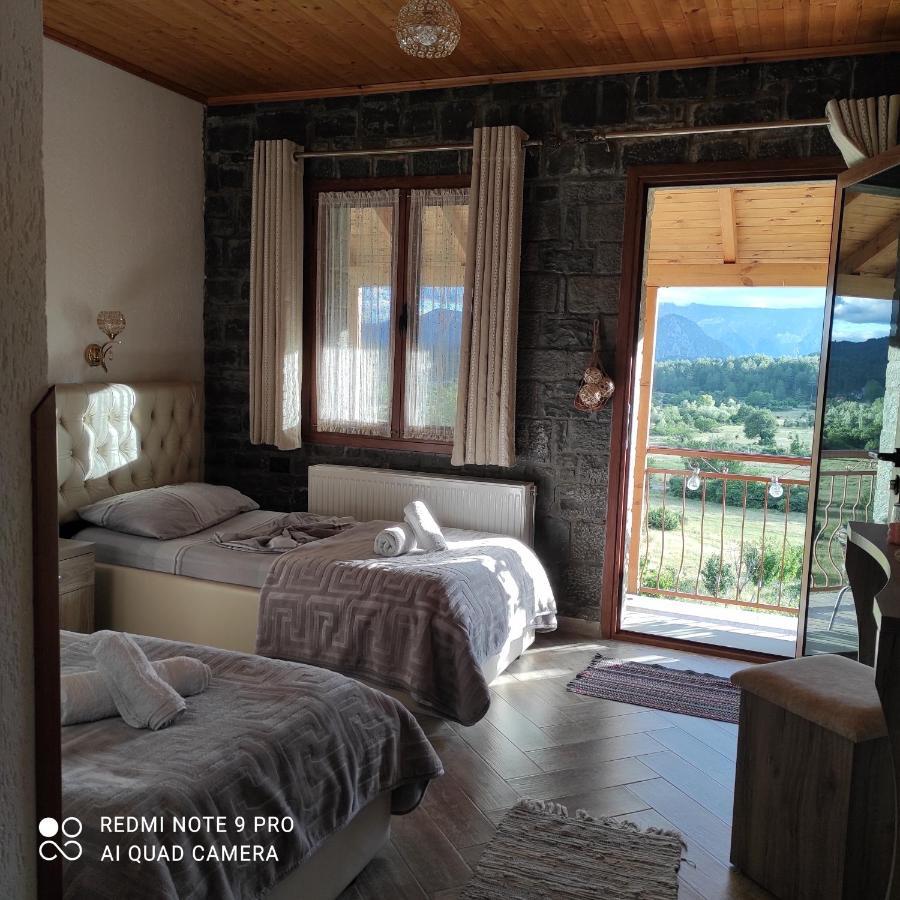 Bujtina Vila Dodo Leskovik Dış mekan fotoğraf